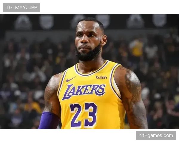 先踢到球就一定不犯规？规则拆解关键细节